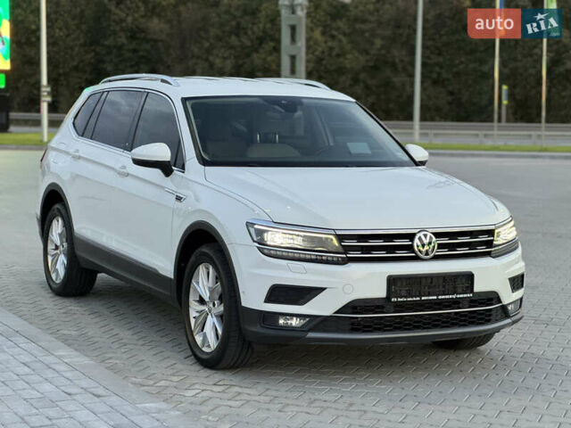 Білий Фольксваген Tiguan Allspace, об'ємом двигуна 2 л та пробігом 193 тис. км за 26499 $, фото 6 на Automoto.ua
