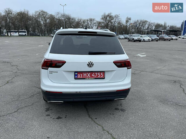 Белый Фольксваген Tiguan Allspace, объемом двигателя 1.97 л и пробегом 139 тыс. км за 20999 $, фото 4 на Automoto.ua