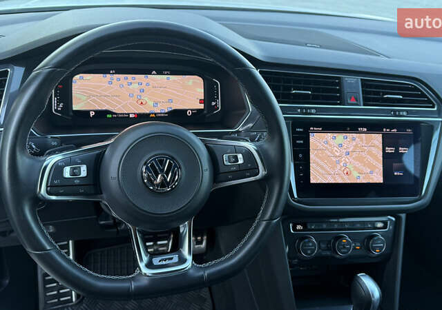 Белый Фольксваген Tiguan Allspace, объемом двигателя 2 л и пробегом 228 тыс. км за 29450 $, фото 91 на Automoto.ua