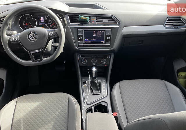 Белый Фольксваген Tiguan Allspace, объемом двигателя 2 л и пробегом 32 тыс. км за 18300 $, фото 23 на Automoto.ua