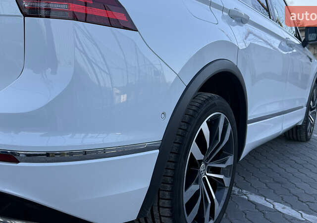 Белый Фольксваген Tiguan Allspace, объемом двигателя 2 л и пробегом 228 тыс. км за 29450 $, фото 24 на Automoto.ua