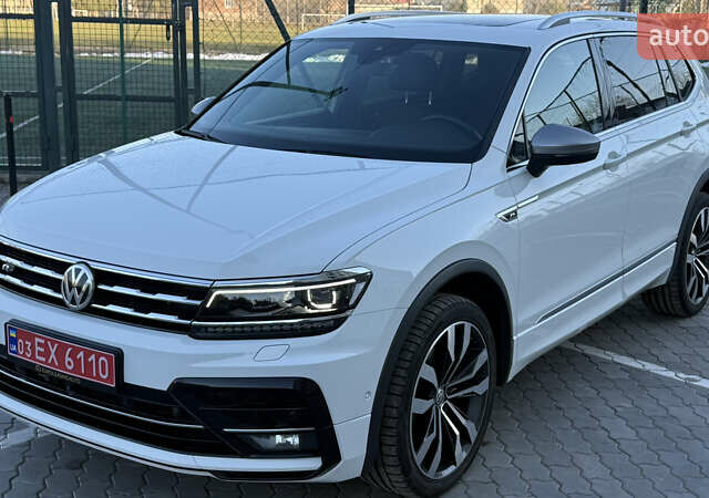 Белый Фольксваген Tiguan Allspace, объемом двигателя 2 л и пробегом 228 тыс. км за 29450 $, фото 1 на Automoto.ua