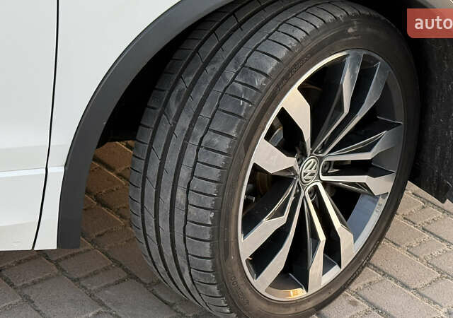 Белый Фольксваген Tiguan Allspace, объемом двигателя 2 л и пробегом 228 тыс. км за 29450 $, фото 41 на Automoto.ua