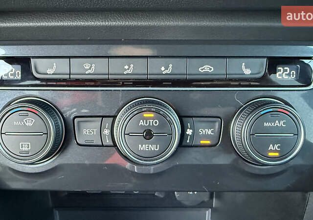Белый Фольксваген Tiguan Allspace, объемом двигателя 2 л и пробегом 228 тыс. км за 29450 $, фото 98 на Automoto.ua