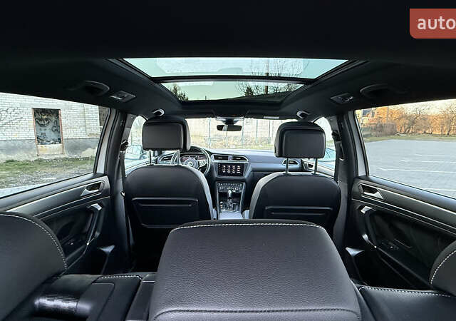 Белый Фольксваген Tiguan Allspace, объемом двигателя 2 л и пробегом 228 тыс. км за 29450 $, фото 82 на Automoto.ua