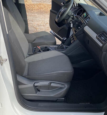Белый Фольксваген Tiguan Allspace, объемом двигателя 2 л и пробегом 32 тыс. км за 18300 $, фото 26 на Automoto.ua