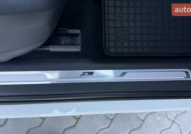 Белый Фольксваген Tiguan Allspace, объемом двигателя 2 л и пробегом 228 тыс. км за 29450 $, фото 78 на Automoto.ua
