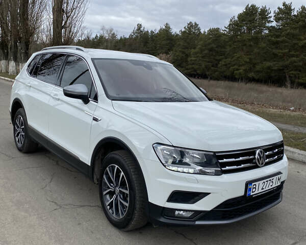 Белый Фольксваген Tiguan Allspace, объемом двигателя 2 л и пробегом 185 тыс. км за 29500 $, фото 12 на Automoto.ua