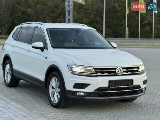 Білий Фольксваген Tiguan Allspace, об'ємом двигуна 2 л та пробігом 193 тис. км за 26499 $, фото 4 на Automoto.ua