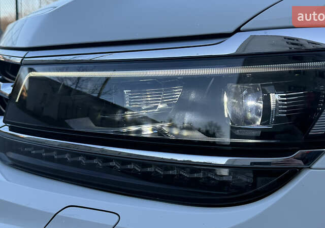 Белый Фольксваген Tiguan Allspace, объемом двигателя 2 л и пробегом 228 тыс. км за 29450 $, фото 16 на Automoto.ua