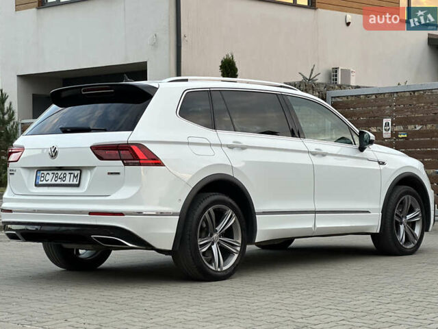 Белый Фольксваген Tiguan Allspace, объемом двигателя 2 л и пробегом 184 тыс. км за 31499 $, фото 49 на Automoto.ua