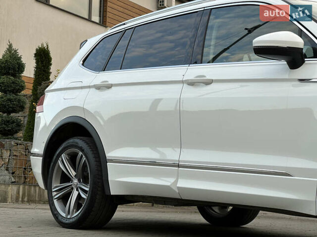 Белый Фольксваген Tiguan Allspace, объемом двигателя 2 л и пробегом 184 тыс. км за 31499 $, фото 27 на Automoto.ua
