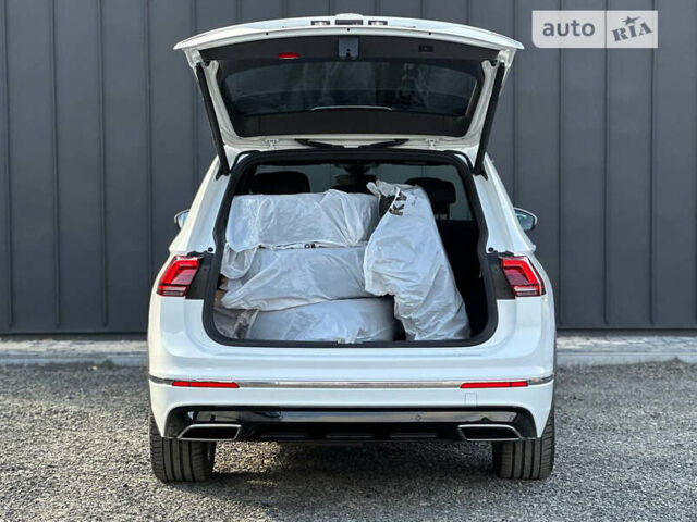 Белый Фольксваген Tiguan Allspace, объемом двигателя 0 л и пробегом 131 тыс. км за 36800 $, фото 9 на Automoto.ua