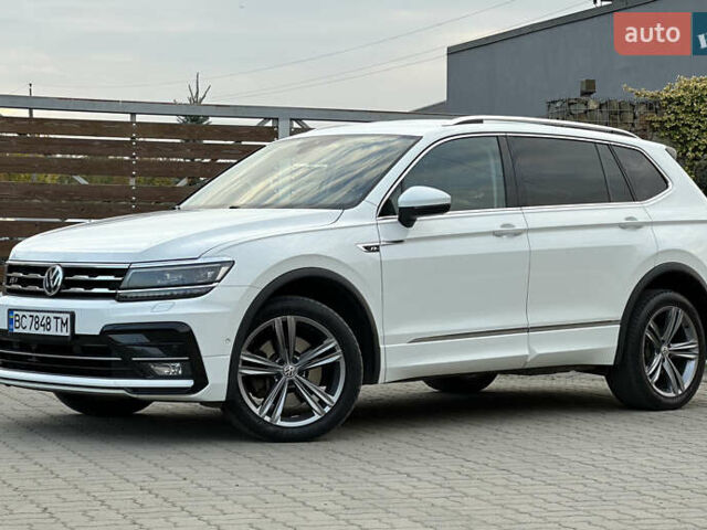 Белый Фольксваген Tiguan Allspace, объемом двигателя 2 л и пробегом 184 тыс. км за 31499 $, фото 3 на Automoto.ua