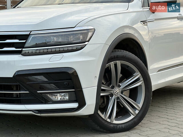 Белый Фольксваген Tiguan Allspace, объемом двигателя 2 л и пробегом 184 тыс. км за 31499 $, фото 8 на Automoto.ua