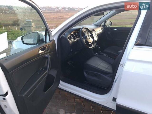 Білий Фольксваген Tiguan Allspace, об'ємом двигуна 1.97 л та пробігом 130 тис. км за 17800 $, фото 16 на Automoto.ua