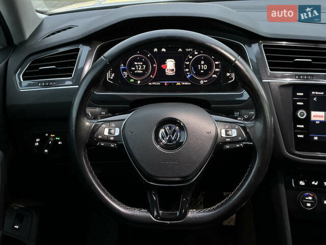 Белый Фольксваген Tiguan Allspace, объемом двигателя 2 л и пробегом 184 тыс. км за 31499 $, фото 60 на Automoto.ua