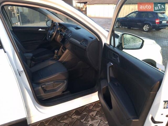Білий Фольксваген Tiguan Allspace, об'ємом двигуна 1.97 л та пробігом 130 тис. км за 17800 $, фото 10 на Automoto.ua