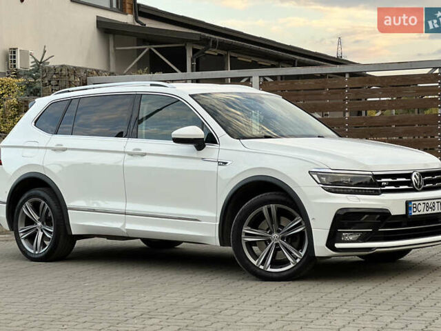 Белый Фольксваген Tiguan Allspace, объемом двигателя 2 л и пробегом 184 тыс. км за 31499 $, фото 32 на Automoto.ua