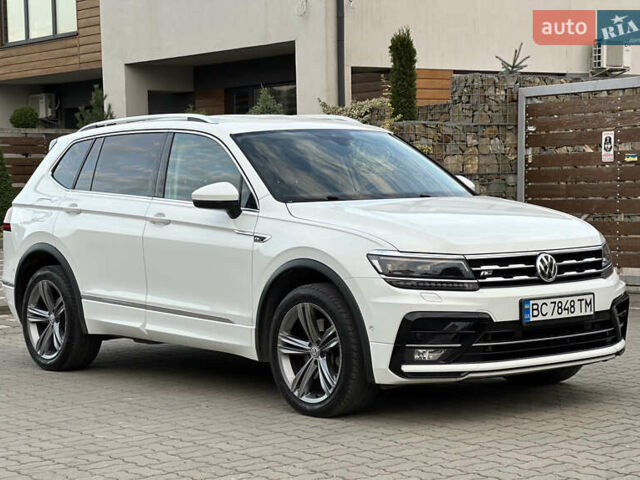 Белый Фольксваген Tiguan Allspace, объемом двигателя 2 л и пробегом 184 тыс. км за 31499 $, фото 40 на Automoto.ua