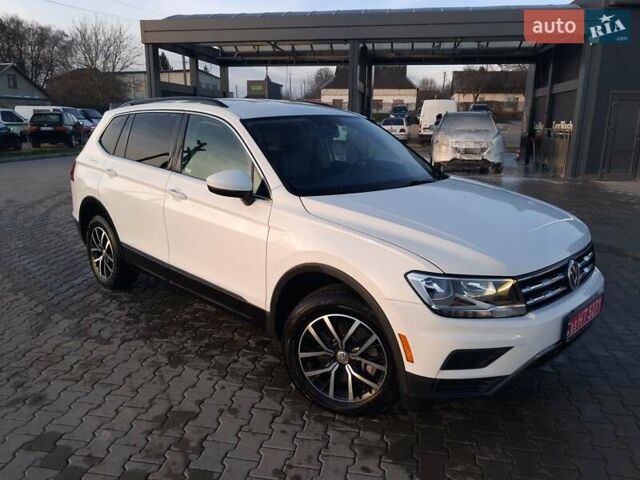 Білий Фольксваген Tiguan Allspace, об'ємом двигуна 1.97 л та пробігом 130 тис. км за 17800 $, фото 1 на Automoto.ua