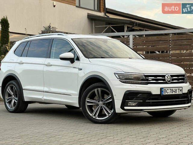 Белый Фольксваген Tiguan Allspace, объемом двигателя 2 л и пробегом 184 тыс. км за 31499 $, фото 22 на Automoto.ua