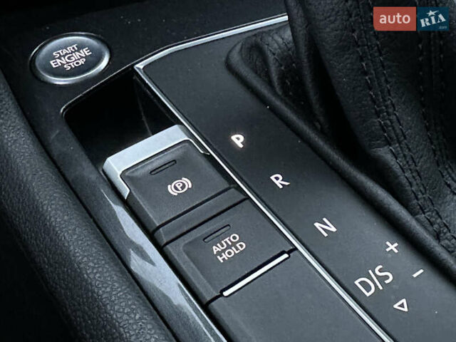 Белый Фольксваген Tiguan Allspace, объемом двигателя 2 л и пробегом 184 тыс. км за 31499 $, фото 67 на Automoto.ua