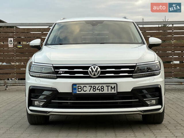 Белый Фольксваген Tiguan Allspace, объемом двигателя 2 л и пробегом 184 тыс. км за 31499 $, фото 45 на Automoto.ua