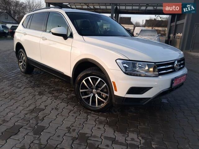 Білий Фольксваген Tiguan Allspace, об'ємом двигуна 1.97 л та пробігом 130 тис. км за 17800 $, фото 2 на Automoto.ua