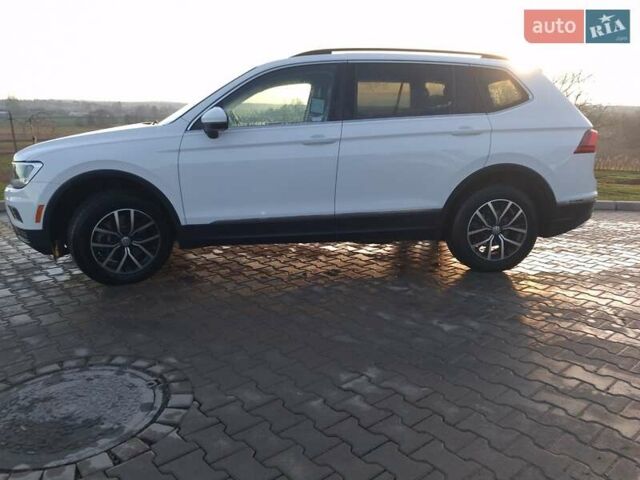 Білий Фольксваген Tiguan Allspace, об'ємом двигуна 1.97 л та пробігом 130 тис. км за 17800 $, фото 5 на Automoto.ua