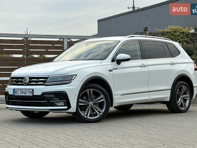 Белый Фольксваген Tiguan Allspace, объемом двигателя 2 л и пробегом 184 тыс. км за 31499 $, фото 1 на Automoto.ua