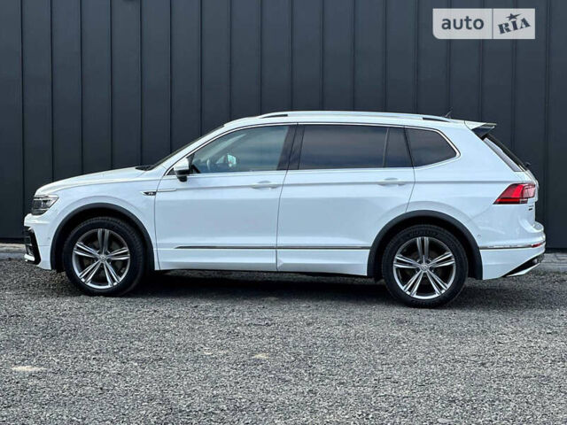 Белый Фольксваген Tiguan Allspace, объемом двигателя 0 л и пробегом 131 тыс. км за 36800 $, фото 4 на Automoto.ua