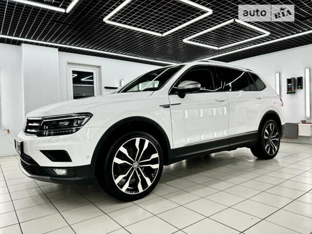 Белый Фольксваген Tiguan Allspace, объемом двигателя 2 л и пробегом 189 тыс. км за 29900 $, фото 19 на Automoto.ua