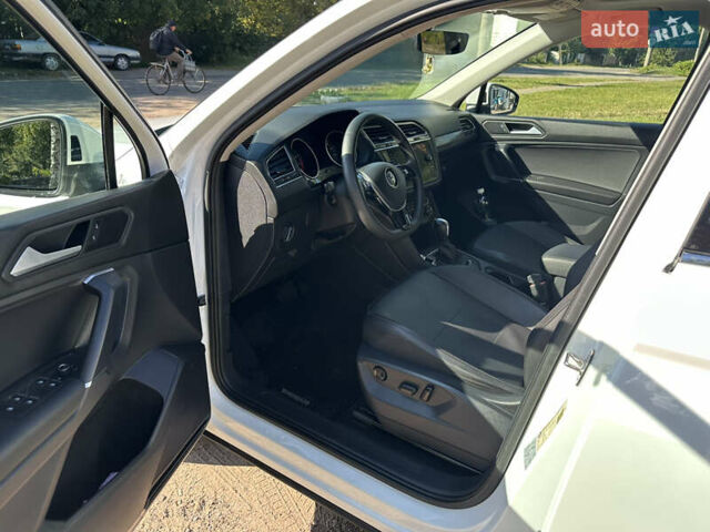 Білий Фольксваген Tiguan Allspace, об'ємом двигуна 2 л та пробігом 215 тис. км за 16999 $, фото 13 на Automoto.ua