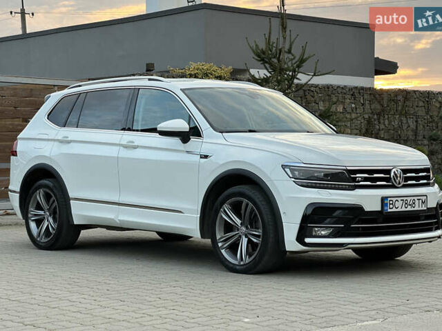 Белый Фольксваген Tiguan Allspace, объемом двигателя 2 л и пробегом 184 тыс. км за 31499 $, фото 42 на Automoto.ua