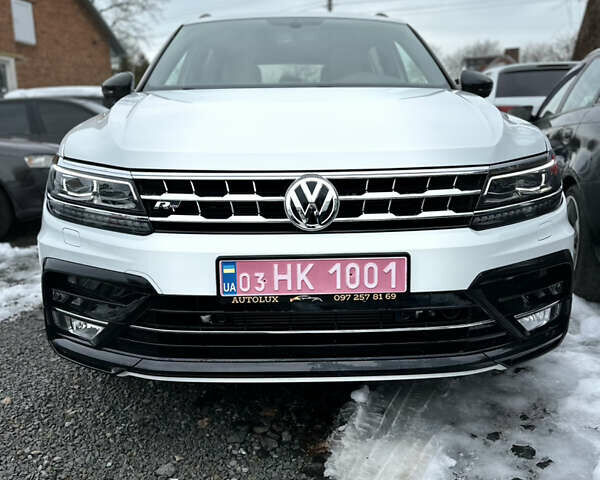 Білий Фольксваген Tiguan Allspace, об'ємом двигуна 2 л та пробігом 44 тис. км за 26500 $, фото 2 на Automoto.ua
