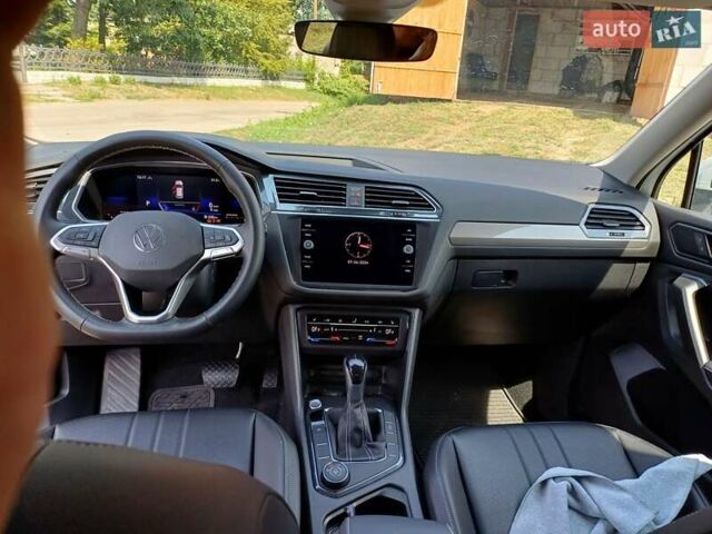 Білий Фольксваген Tiguan Allspace, об'ємом двигуна 2 л та пробігом 20 тис. км за 32000 $, фото 6 на Automoto.ua