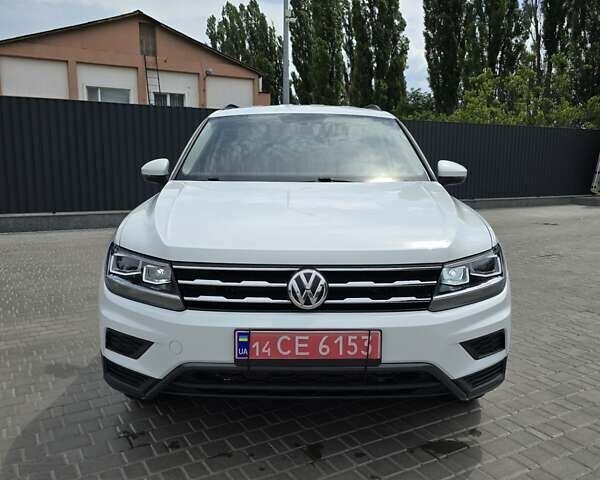 Белый Фольксваген Tiguan Allspace, объемом двигателя 1.98 л и пробегом 138 тыс. км за 19999 $, фото 1 на Automoto.ua