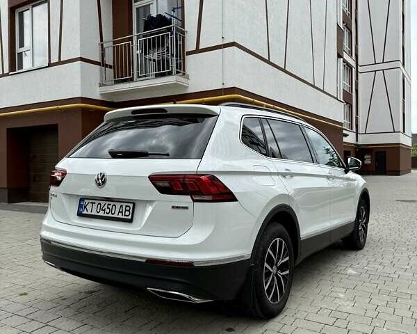 Белый Фольксваген Tiguan Allspace, объемом двигателя 1.98 л и пробегом 31 тыс. км за 30200 $, фото 3 на Automoto.ua