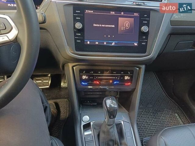 Білий Фольксваген Tiguan Allspace, об'ємом двигуна 2 л та пробігом 20 тис. км за 32000 $, фото 23 на Automoto.ua