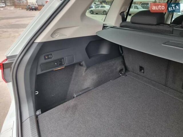 Белый Фольксваген Tiguan Allspace, объемом двигателя 2 л и пробегом 175 тыс. км за 33500 $, фото 51 на Automoto.ua