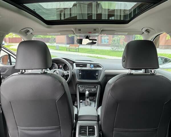 Белый Фольксваген Tiguan Allspace, объемом двигателя 1.98 л и пробегом 31 тыс. км за 30200 $, фото 11 на Automoto.ua