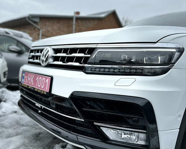 Білий Фольксваген Tiguan Allspace, об'ємом двигуна 2 л та пробігом 44 тис. км за 26500 $, фото 7 на Automoto.ua