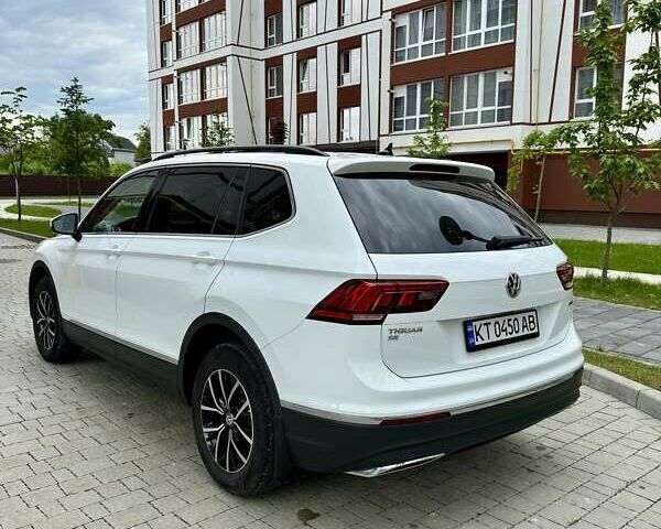 Белый Фольксваген Tiguan Allspace, объемом двигателя 1.98 л и пробегом 31 тыс. км за 30200 $, фото 4 на Automoto.ua
