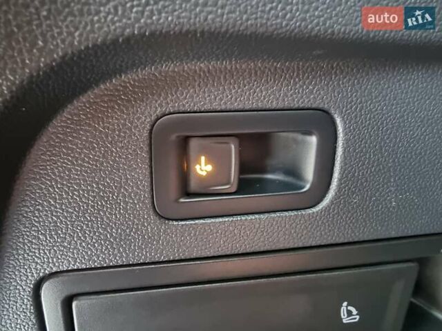 Белый Фольксваген Tiguan Allspace, объемом двигателя 2 л и пробегом 175 тыс. км за 33500 $, фото 53 на Automoto.ua