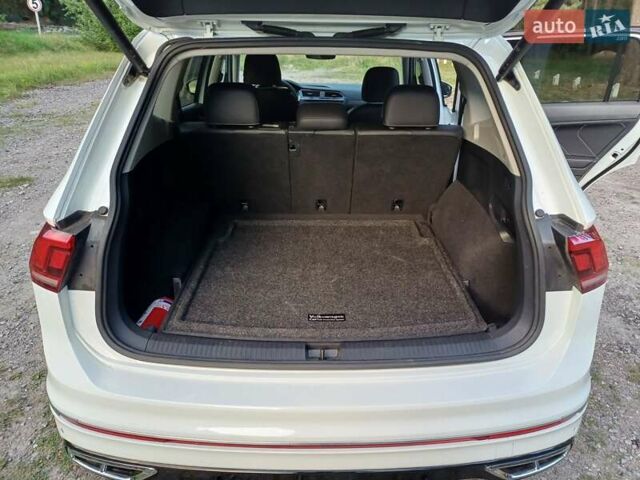 Білий Фольксваген Tiguan Allspace, об'ємом двигуна 2 л та пробігом 20 тис. км за 32000 $, фото 17 на Automoto.ua