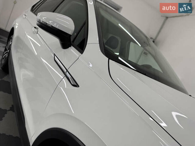 Белый Фольксваген Tiguan Allspace, объемом двигателя 2 л и пробегом 86 тыс. км за 24999 $, фото 105 на Automoto.ua