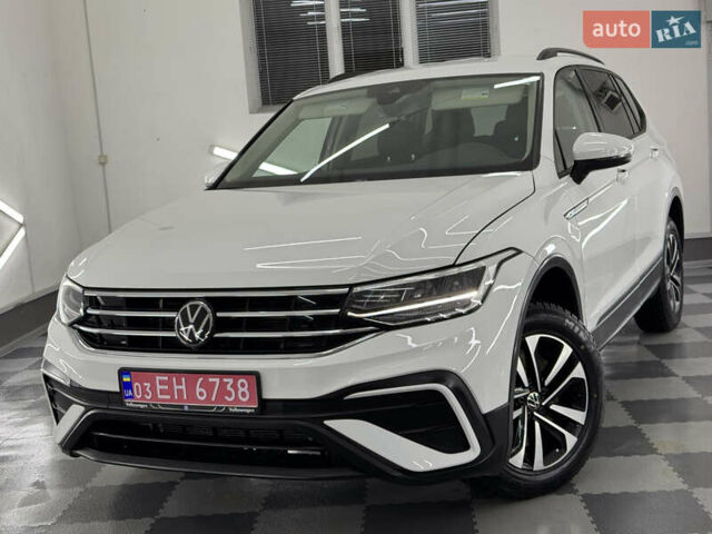 Белый Фольксваген Tiguan Allspace, объемом двигателя 2 л и пробегом 86 тыс. км за 24999 $, фото 120 на Automoto.ua