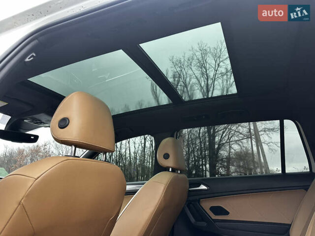Белый Фольксваген Tiguan Allspace, объемом двигателя 2 л и пробегом 104 тыс. км за 26600 $, фото 39 на Automoto.ua