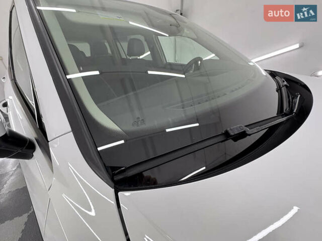 Белый Фольксваген Tiguan Allspace, объемом двигателя 2 л и пробегом 86 тыс. км за 25499 $, фото 82 на Automoto.ua